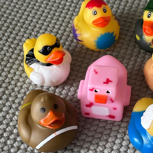 Lot Of 7 JEEP Rubber 2.5" Ducks Minecraft Football Paintball Army Cowboy Pres. - Picture 2 of 3